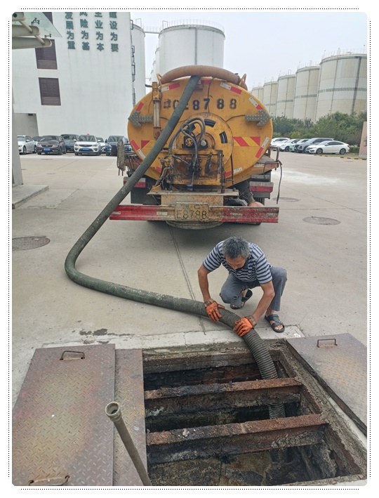 镇雄隔油池清掏